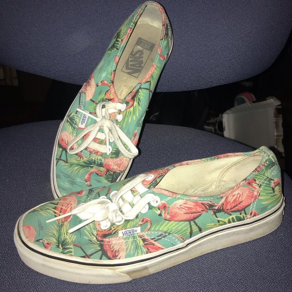 Vans - Picture 2 of 2